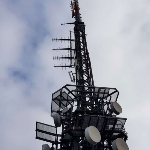 EISSCHUTZ AUS GLASFASERVERSTÄRKTEN KUNSTSTOFFPROFILEN