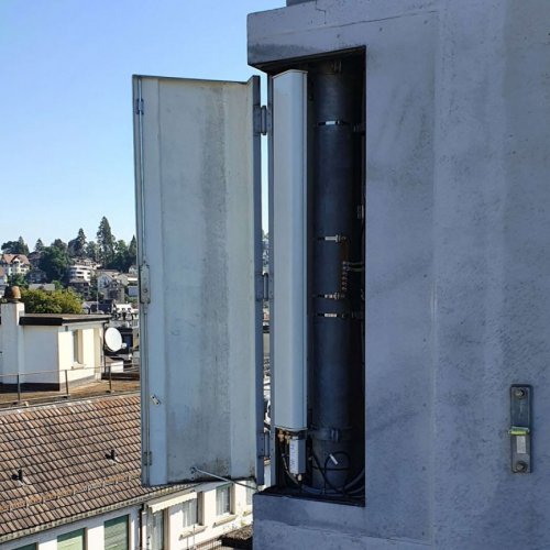 Mobilfunkanlage integriert in einen Aufzug